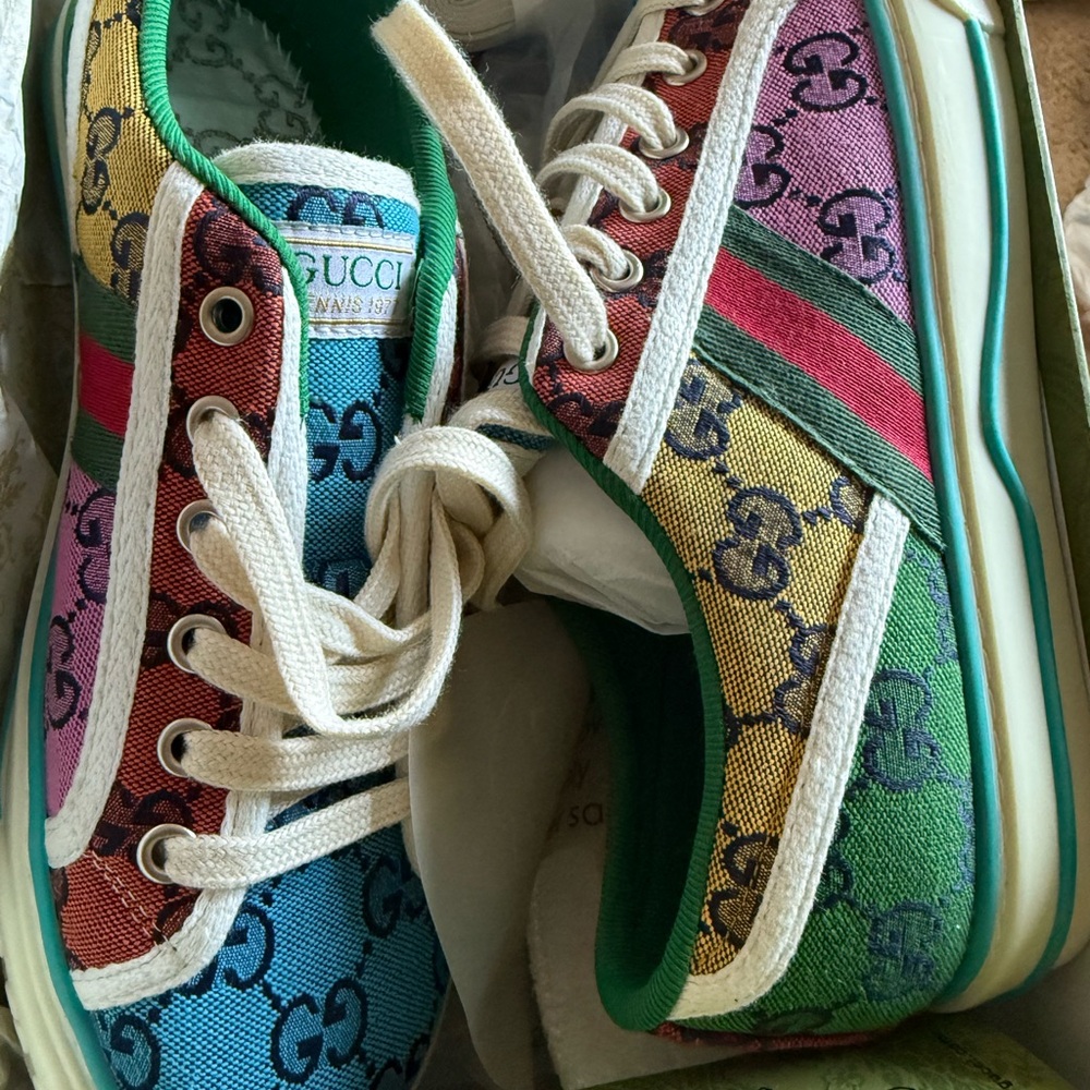 Cute multicolor shoes with pretty logo